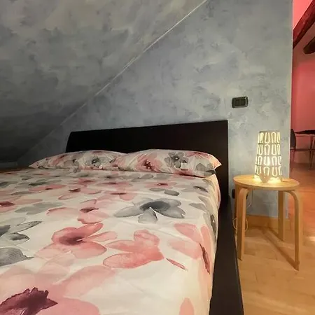 Attic דירה *