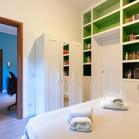 Apartment Casa Monet - 10 Minuti Dal Duomo Milan