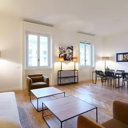 Michelangelo Luxury Apt * Milan