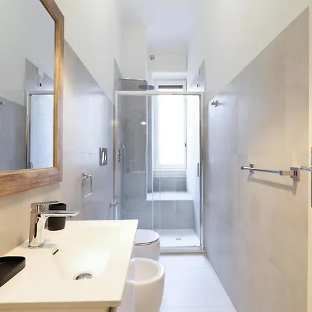 Michelangelo Luxury Apt * Milan