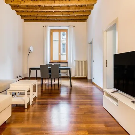 Апартаменты Nuovo Elegante Trilocale Tra Duomo E Darsena *