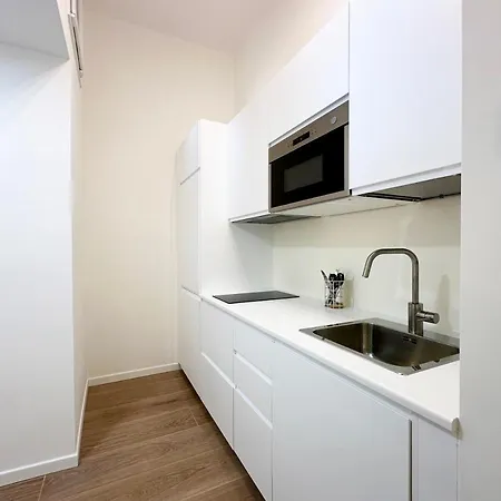 - Nella Corte Dei Navigli Apartamento *