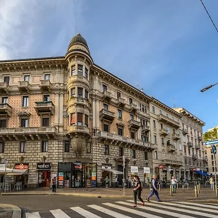 Buenos Aires' Nest - 10 Minutes From Duomo With Terrace شقة ميلان