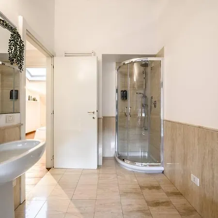 Buenos Aires' Nest - 10 Minutes From Duomo With Terrace شقة ميلان