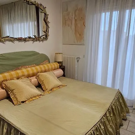 Ideal For Families,pets,business Апартаменты *