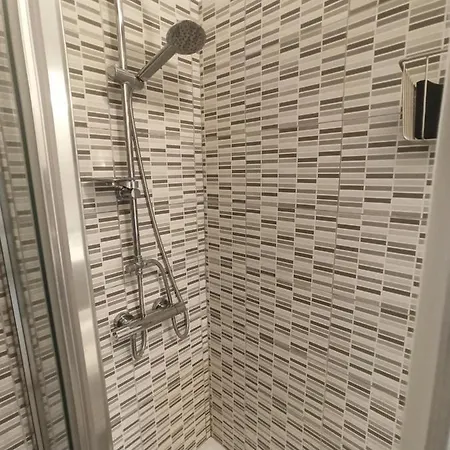 La Pace * ميلان