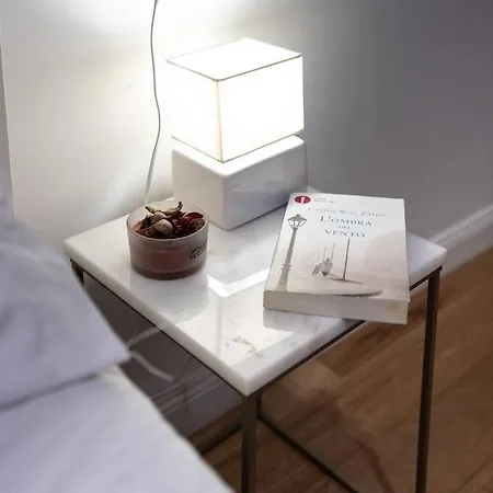 Apartment City Life/tre Torri Comfort A 5 Stelle, Metro A 700m, Wi-fi