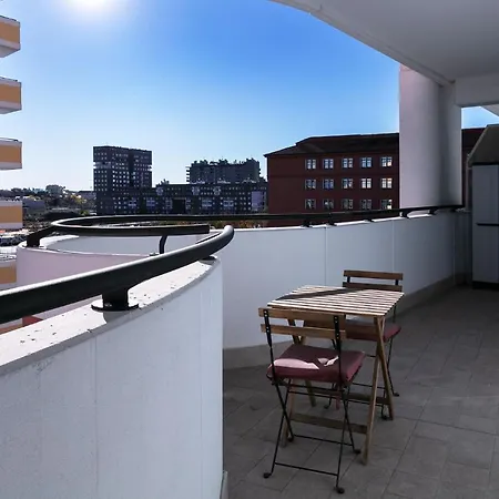 Dehomes - Bicocca Village 28