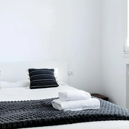 Dehomes - Bicocca Village 28 * Milan