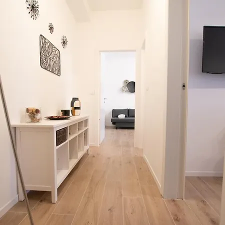 Ihost - Mancini 14 Apartmán *