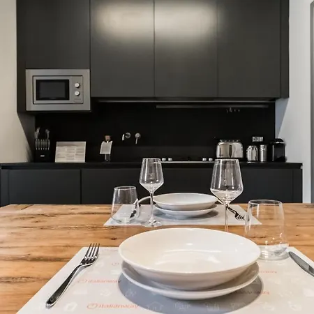 Maggi Design Studio: 6a * Mailand