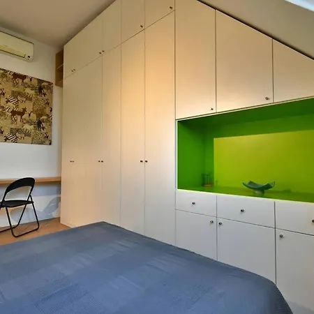 Lovely Arch Apartment