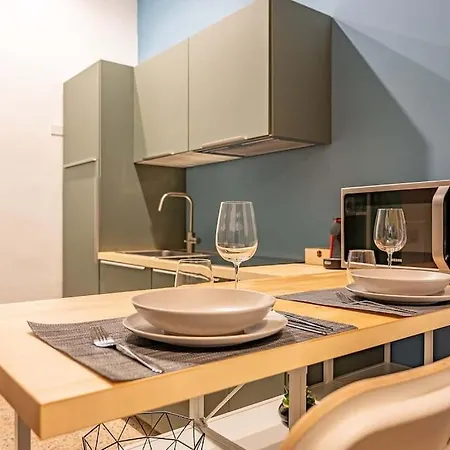 Apartamento Guest Planet - Cozy Housing Porta Romana M3 *