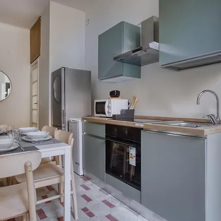 Joivy Mauri - Cosy Flats Near The Duomo Apartmán *