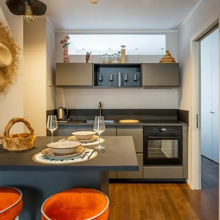 Luvi - Maroncelli * Милан