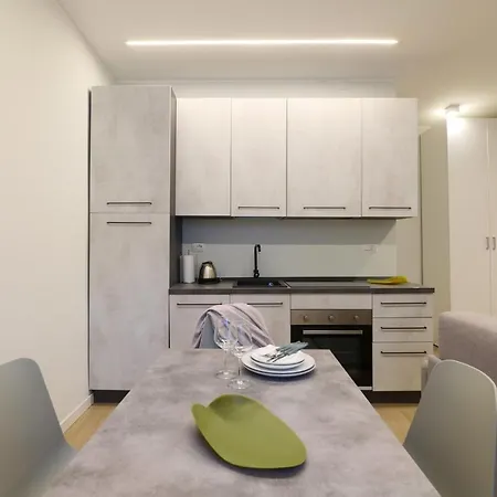 Contempora - Bilocale Filzi A Lejlighed