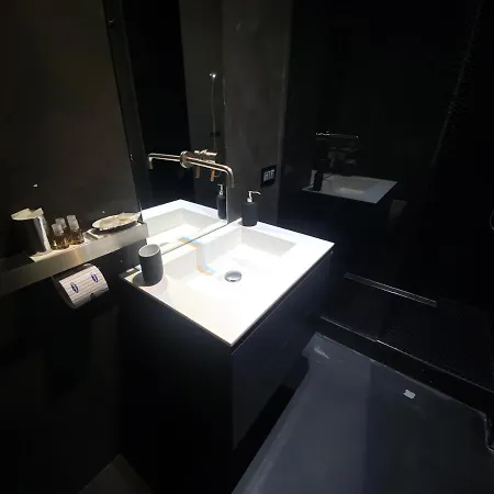 Luxury Design Carlo Maggi شقة ميلان