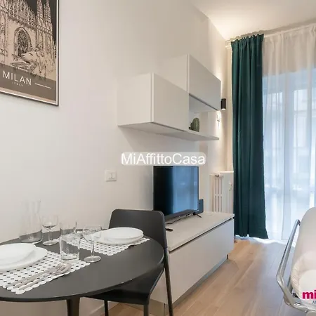 Black And Porta Venezia