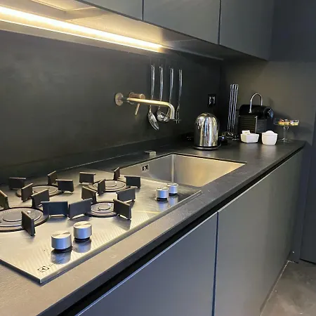 Luxury Design Carlo Maggi * מילאנו