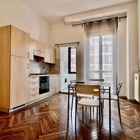 Big Deluxe Goldoni Duomo M4 Lin Aereoporto Apartment *
