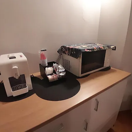 Daire Martina, Silenzioso A 100 Metri Dalla Metropolitana