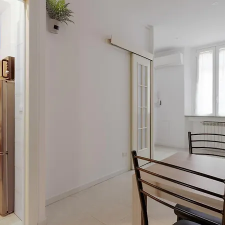 Famagosta M2 Subway Daire Milano