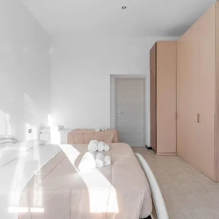 Apartamento 15 Min From Duomo Xxl House Near Metro M3 Milán
