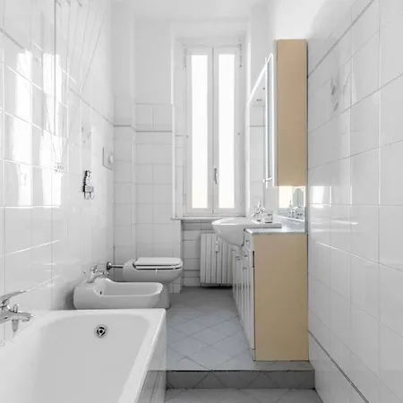 15 Min From Duomo Xxl House Near Metro M3 * Milán