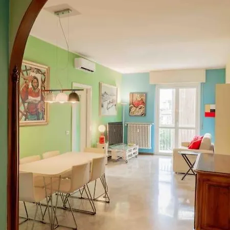 La Casa Dell'artista - * Milan