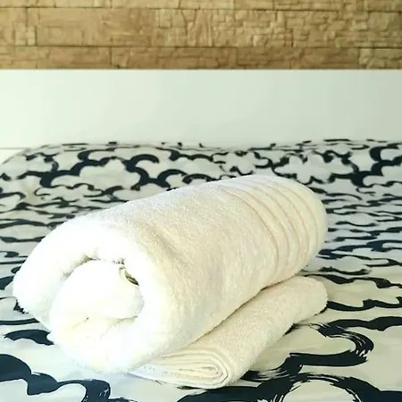 דירה Bilocale Luminoso E Accogliente Zona Marche