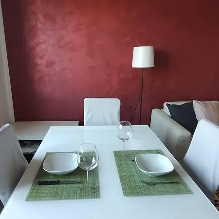 דירה Bilocale Luminoso E Accogliente Zona Marche