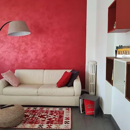 דירה Bilocale Luminoso E Accogliente Zona Marche *