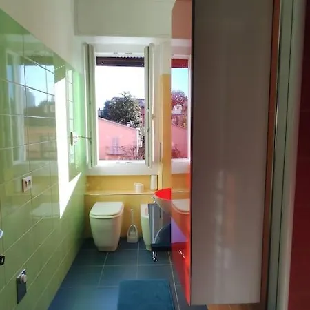 Bilocale Luminoso E Accogliente Zona Marche