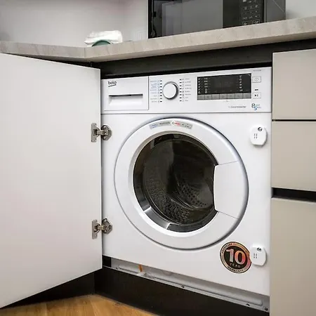 Marghera's Nest - Modern Design With Free Netflix And Wifi * Mediolan