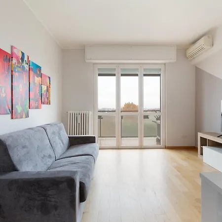 Famagosta Balcony Apartment *