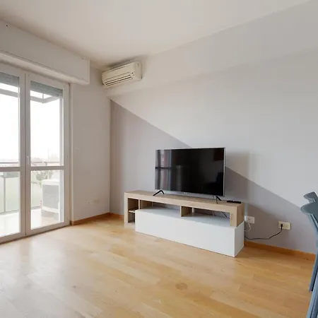 Famagosta Balcony Apartment