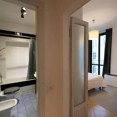 Navigli Ringhiera House Milan