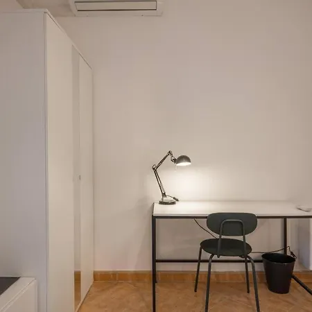 Navigli Ringhiera House *