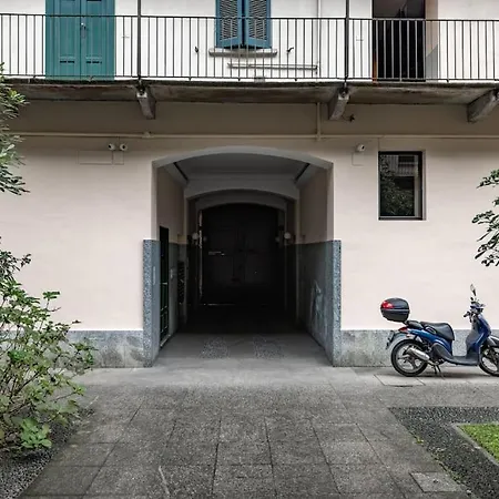 Navigli Ringhiera House