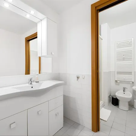 Con Metro Diretta 10 Minuti Duomo * Milán