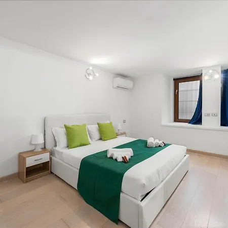 Con Metro Diretta 10 Minuti Duomo Apartmán