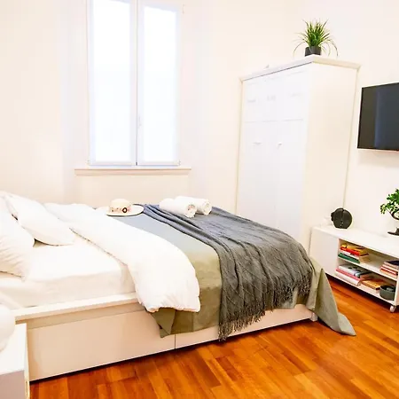 Daire Ihost Studio - Fogazzaro 8 Milano