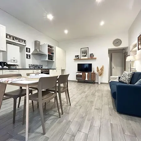 Navigli/ticinese - La Casa Di Paola