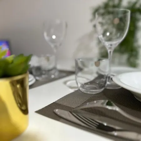 شقة Central/garibaldi Luxurious Two-room Apartment. ميلان