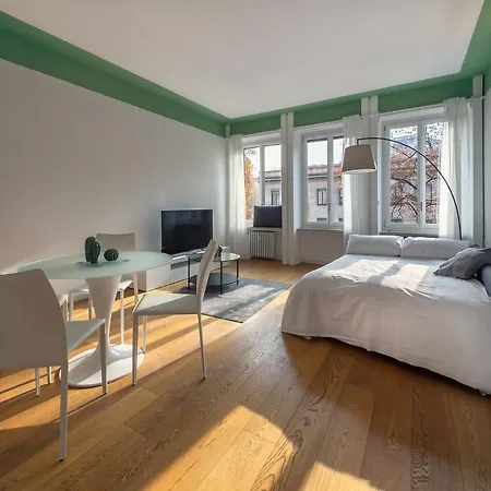 Santa Sofia * ميلان