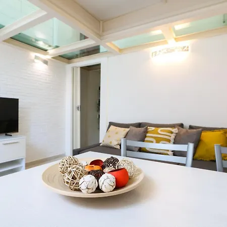 Apartment Primopiano - Argonne