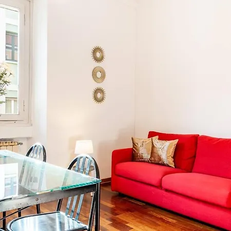 Luminoso In Centro Storico Apartment Mailand