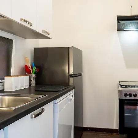 Apartment Luminoso In Centro Storico Milan