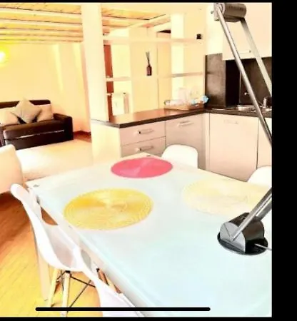 Garibaldi Deluxe Apartament