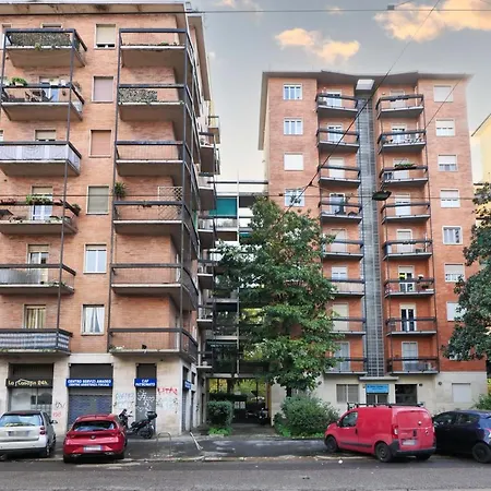 Primopiano - Amadeo 32 * Milaan